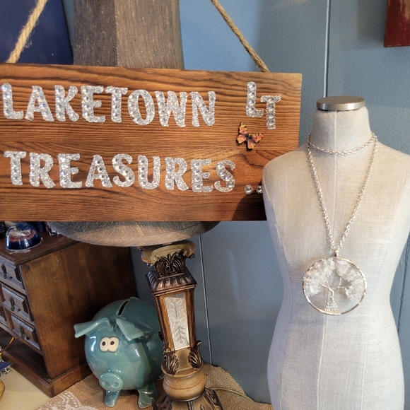 NWT beautiful handcrafted opaline quartz tree of life necklace silver ton - Picture 2 of 9